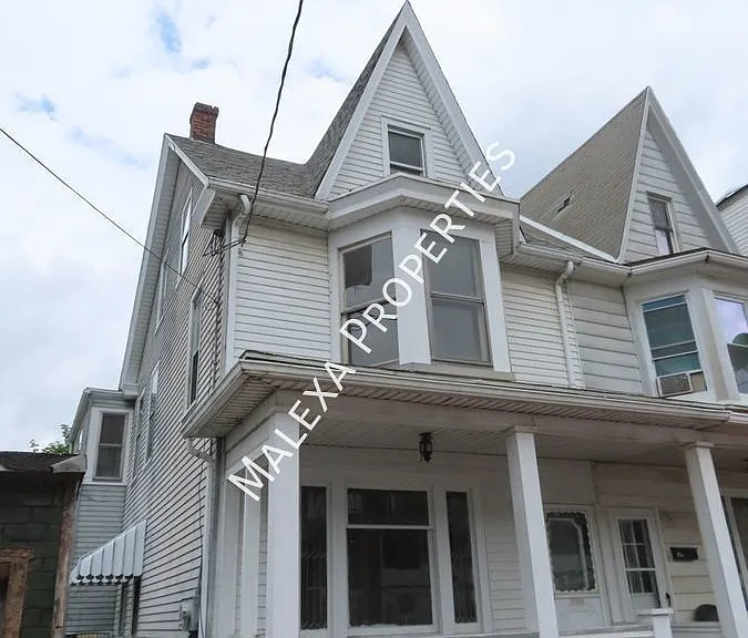 313 E Bertsch St #2 — Photo 1