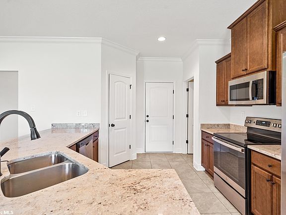 3rd image of 1296 Pencarro Blvd
