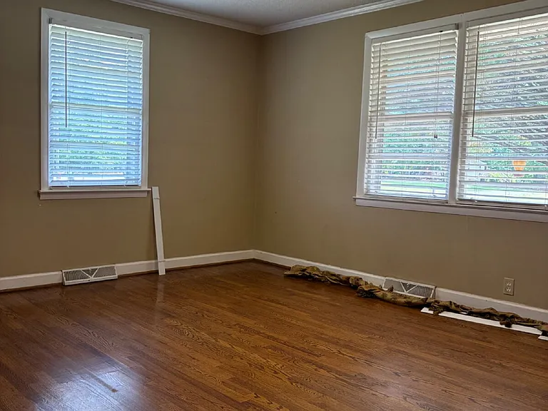 3903 Shady Grove Rd — Photo 10