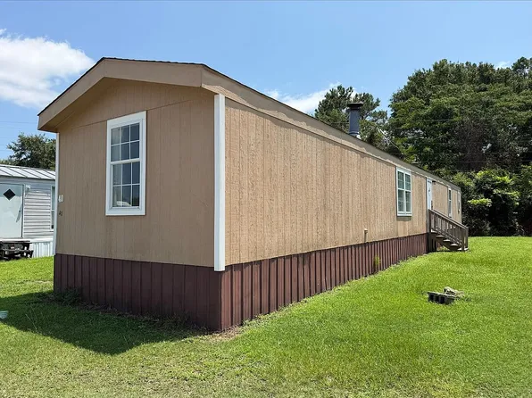 1500 State Highway 101 #40, Havelock, NC 28532