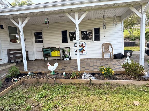 5th image of 165 Chapel Hill Rd