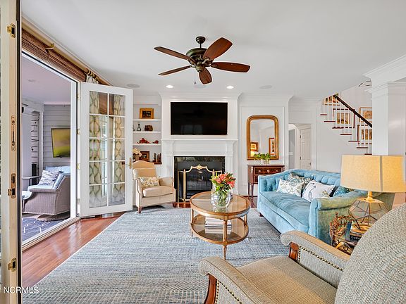 4th image of 2200 Masons Point Pl