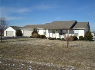 8200 Amelia Ct, Charlestown, IN 47111
