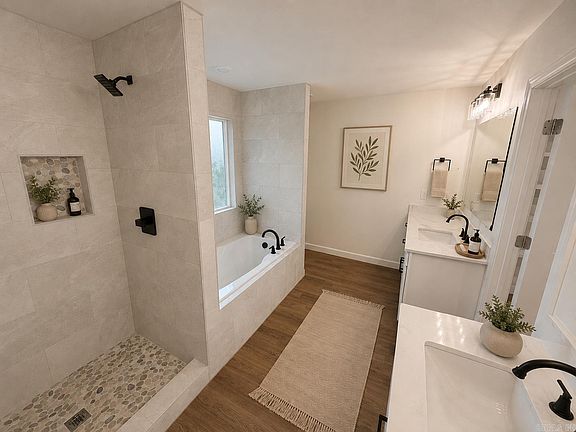 4th image of 118 Riverstone Loop