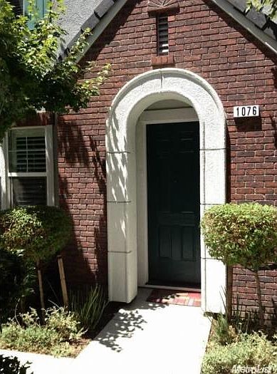 1st image of 1076 Sallie Ln