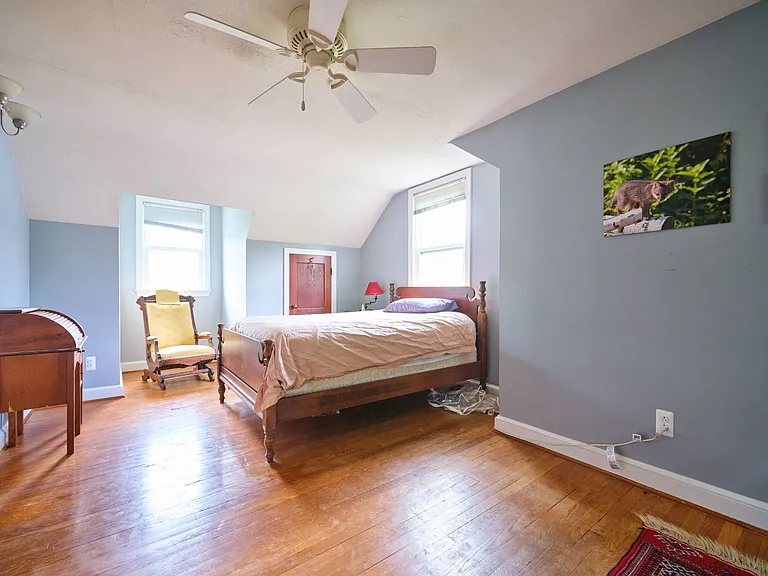 119 Washington Grove Ln — Photo 19