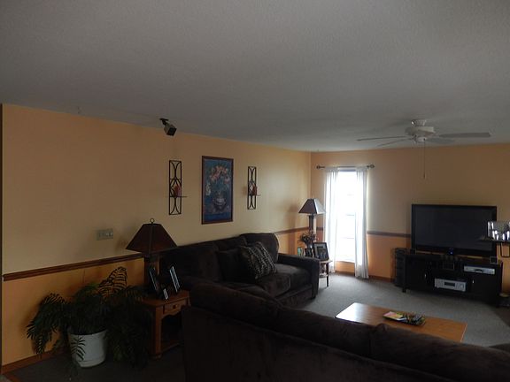 4th image of 124 Tar Heel Dr