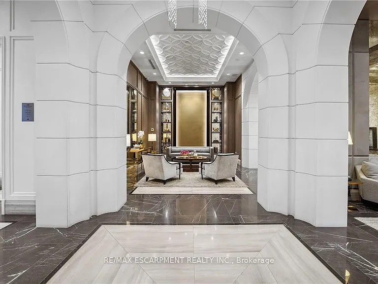 300 Randall St #Penthouse 1 — Photo 4