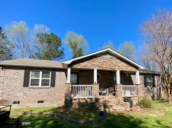 11009 Saint Onge Dr, Stanfield, NC 28163