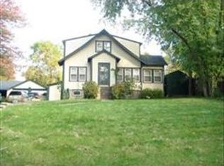 1 Harrison Ln, Wakefield, MA 01880