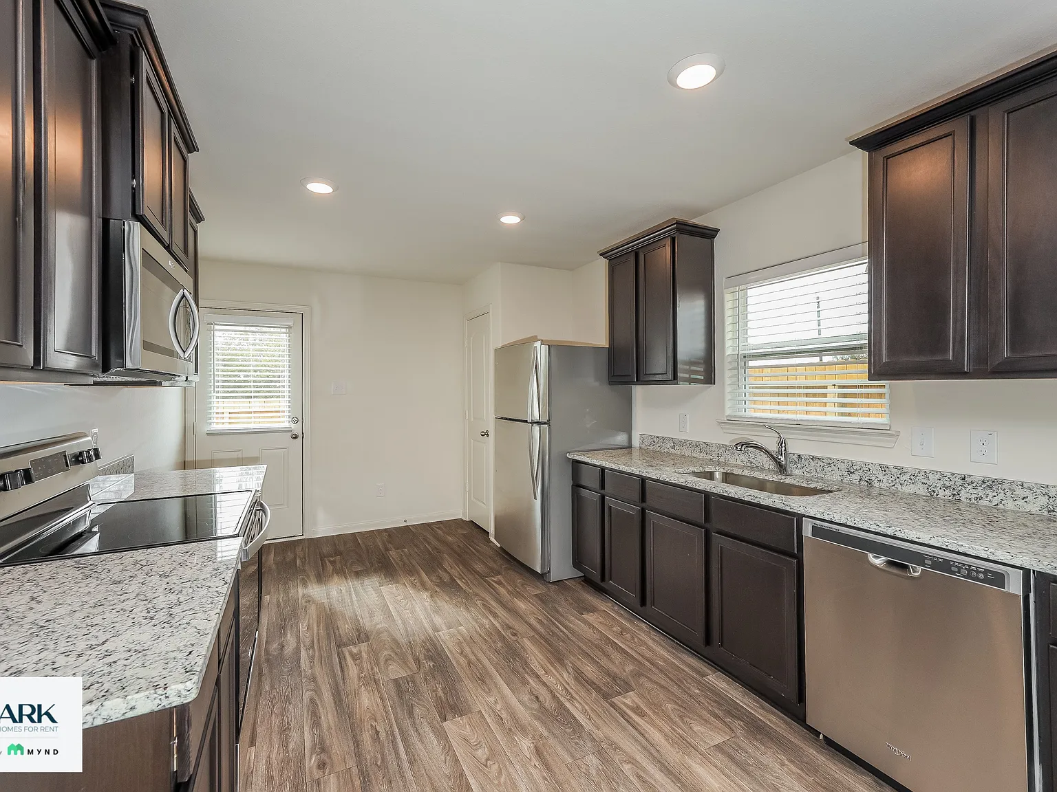 4 bed, 2.0 bath, 1794 sqft, $1,795 — Photo 4