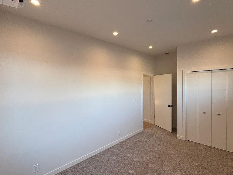 447 Main St #2 — Photo 7