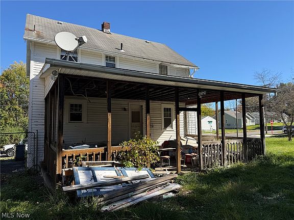 3rd image of 3454 Sheridan Rd