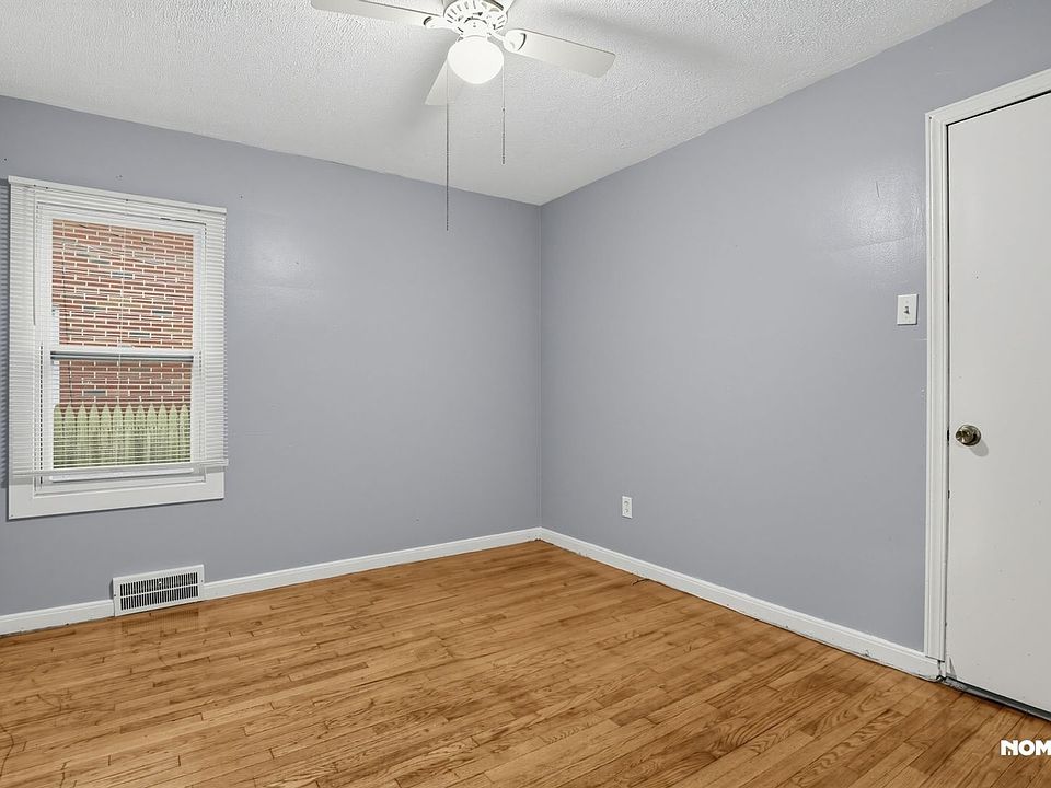 4643 Somerset Ave, photo 17