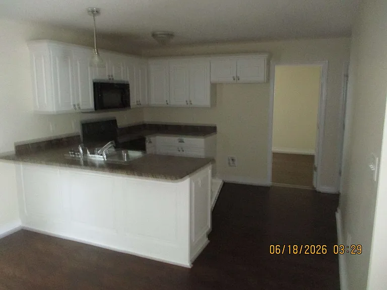 3907 Ipswitch Ln — Photo 7