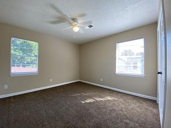4th image of 4206 Warbonnet St