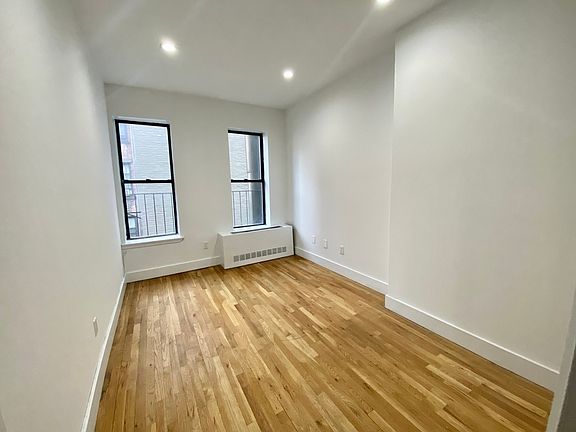 3rd image of 1582 York Ave APT 2b