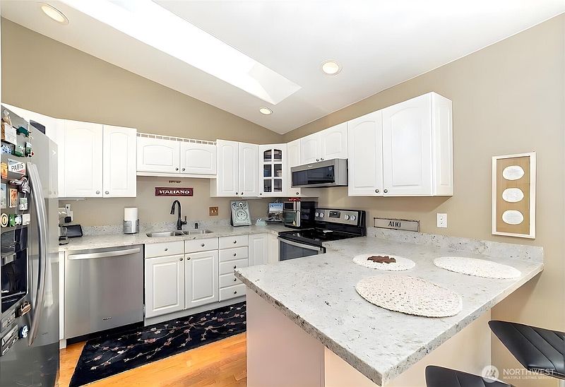 3rd image of 2443 55th Avenue SW #2A