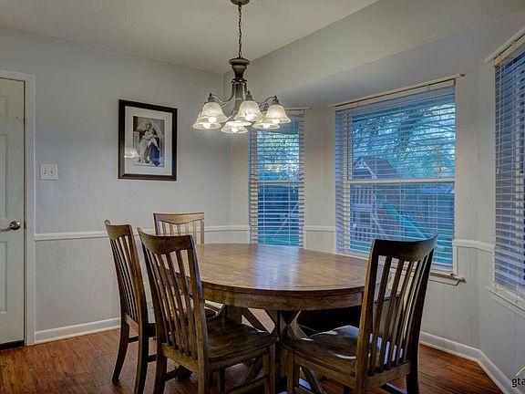 5th image of 6116 Wilshire Dr