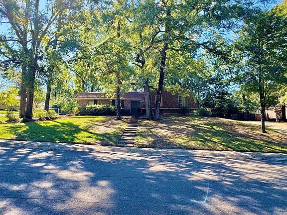 2nd image of 163 Glenwood Dr
