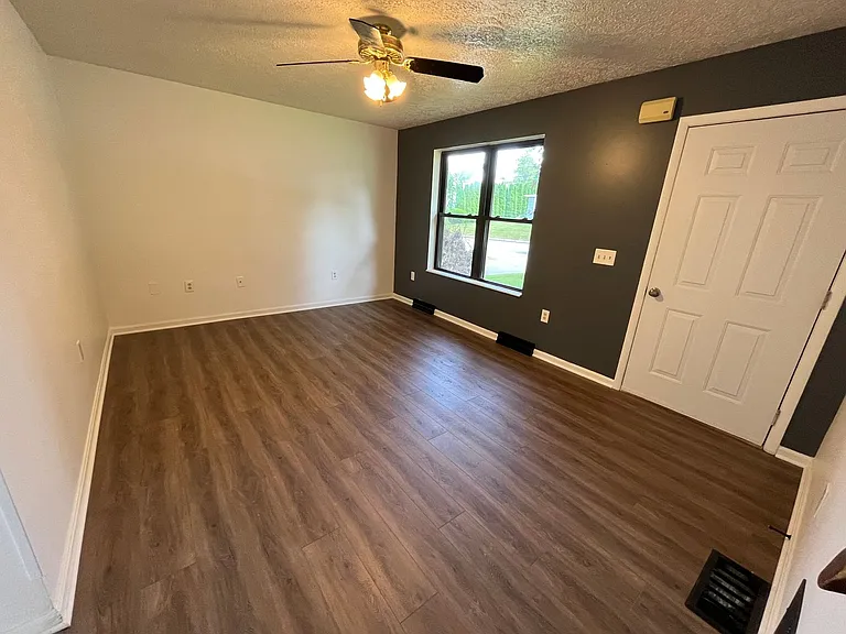 720 Water St — Photo 12