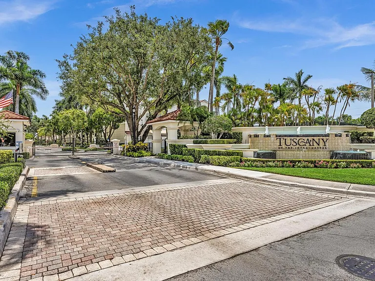 4216 Tuscany Way #4 — Photo 49
