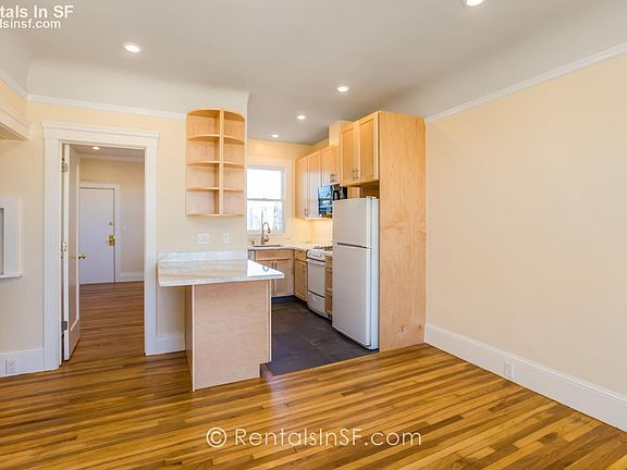 4th image of 815 Pierce St