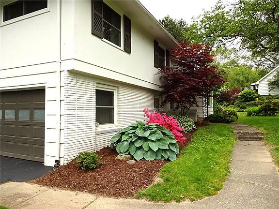 2nd image of 19 Charmwood Rd