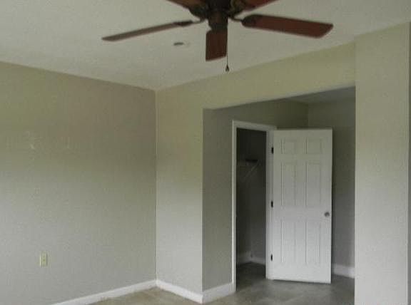 5th image of 4934 Toulon St