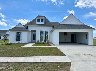 113 Lansing Ln, Broussard, LA 70518