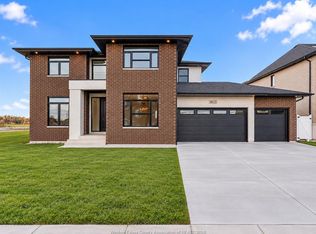 4615 Huron Church Line Rd, Lasalle, ON N9H1G7