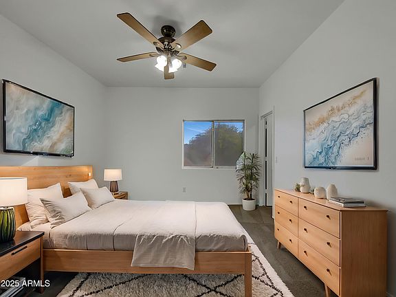 4th image of 881 E LYNX Way