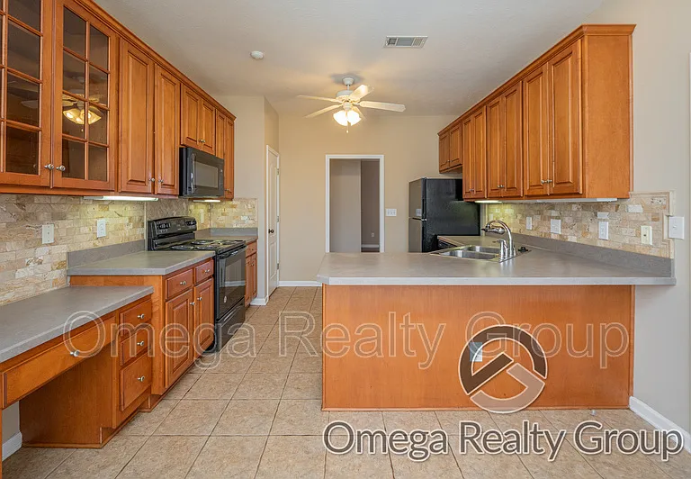 1325 Meadow Glen Rd — Photo 21