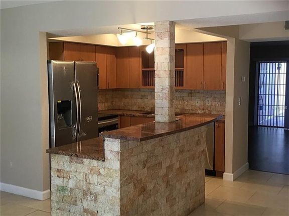 2nd image of 16059 Dawnview Dr
