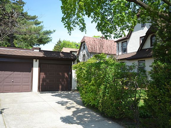 2nd image of 7158 Juno St