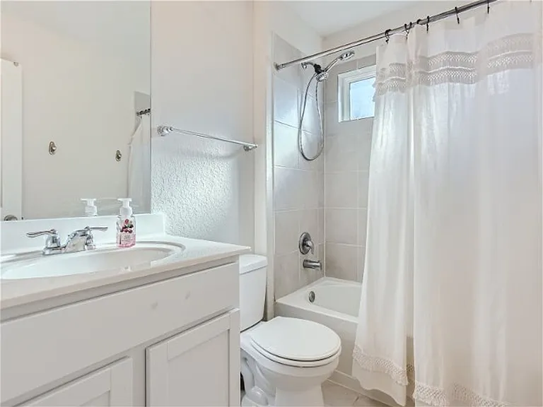 9811 Bratten Rise — Photo 25