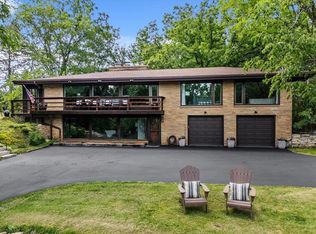 S75W19492 Woodland Pl, Muskego, WI 53150