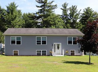 30 Banker Rd, Morrisonville, NY 12962