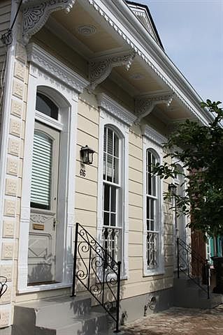 1st image of 616 Marigny St