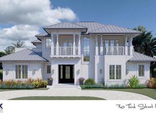 76 3rd St N, Naples, FL 34102