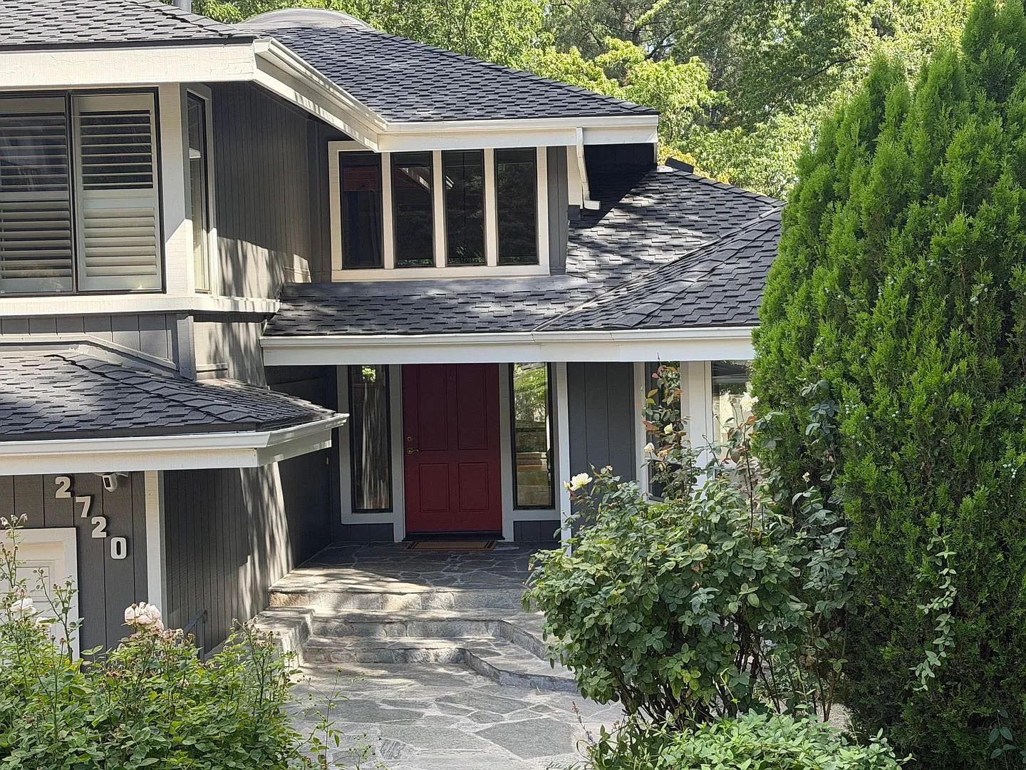 Gorgeous Lakeridge Shores Home Available Now — Photo 4