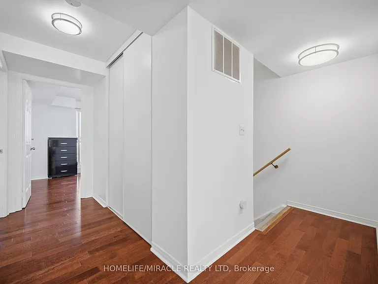 3049 Finch Ave W #2002 — Photo 8