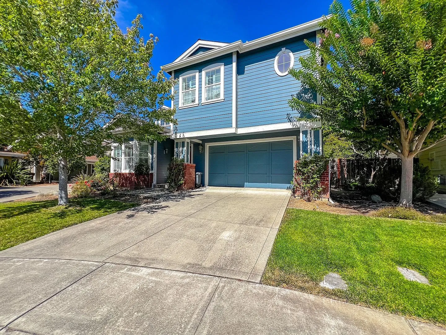 Beautiful Four Bedroom Napa Home on Secluded Cul-de-Sac — Photo 2