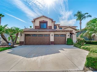 6853 Regal Park Dr, Fontana, CA 92336
