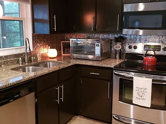 2nd image of 2726 Orange Grove Dr