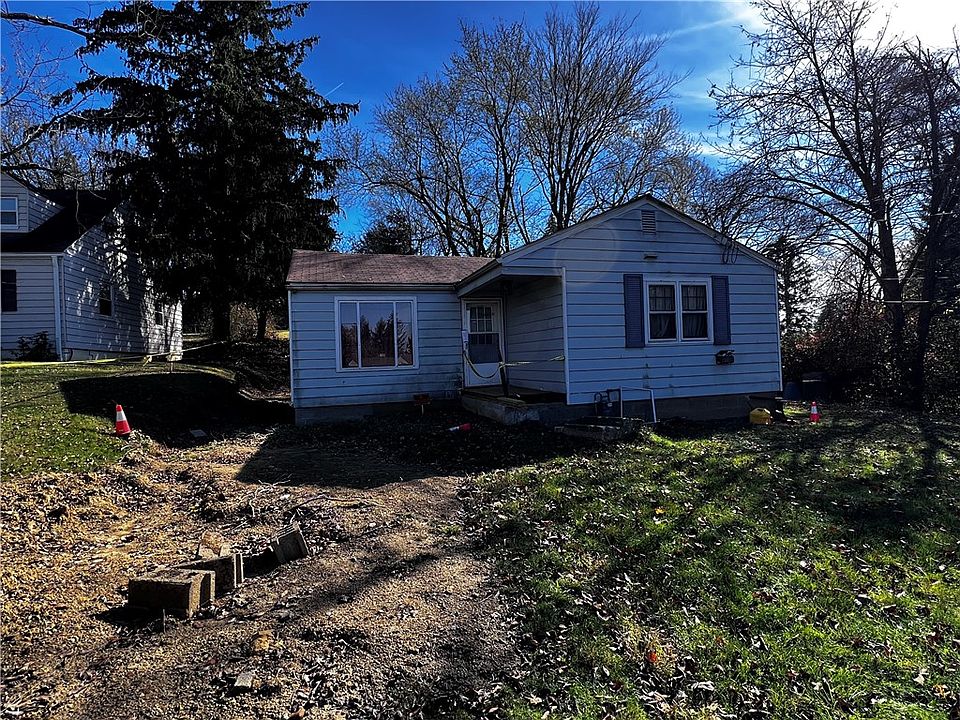 2nd image of 1705 Bower Hill Rd