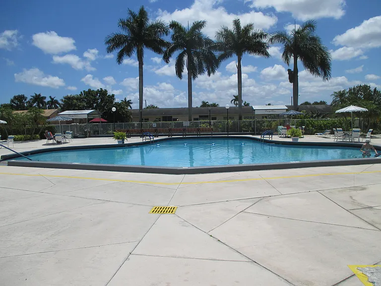 2715 Emory Dr E #C — Photo 22