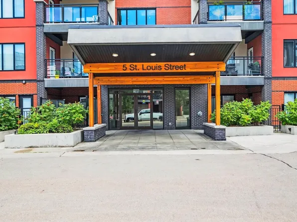 5 Saint Louis St #103, Saint Albert, AB T8N 7T2