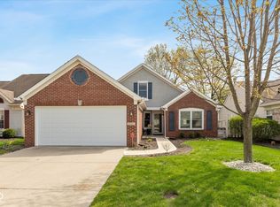 10820 Washington Bay Dr, Fishers, IN 46037