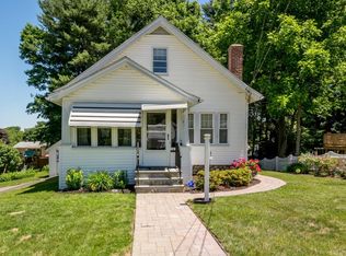 13 Oak St, Auburn, MA 01501